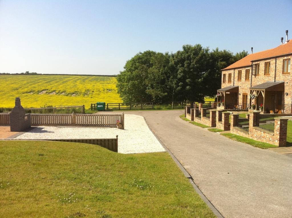 Red House Farm Cottages Beverley Exterior photo